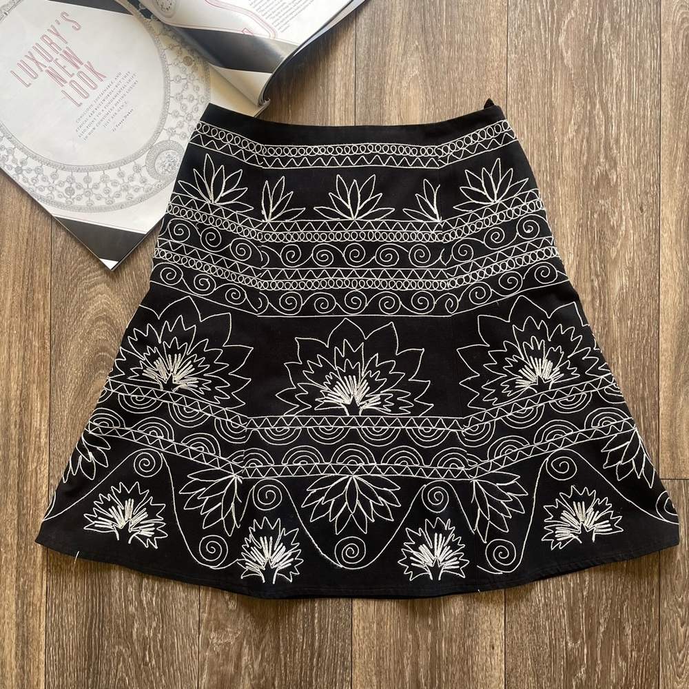 Talbots Size 2P/XS Cotton Ethnic Indian Inspired Black White Skirt